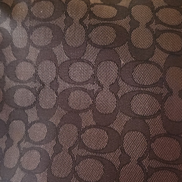 Coach - Picture 2 of 7